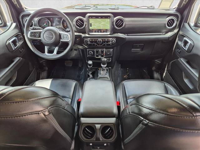 Used 2023 Jeep Wrangler Unlimited Sahara w/ Cold Weather Group AWD/4WD image 17