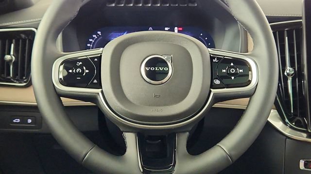 New 2026 Volvo XC90 T8 Plus w/ Protection Package Premier AWD/4WD image 26