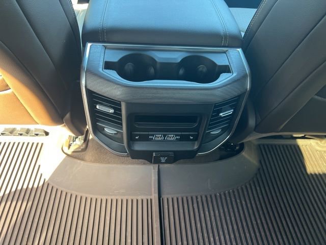 Used 2025 RAM 1500 Laramie AWD/4WD image 21