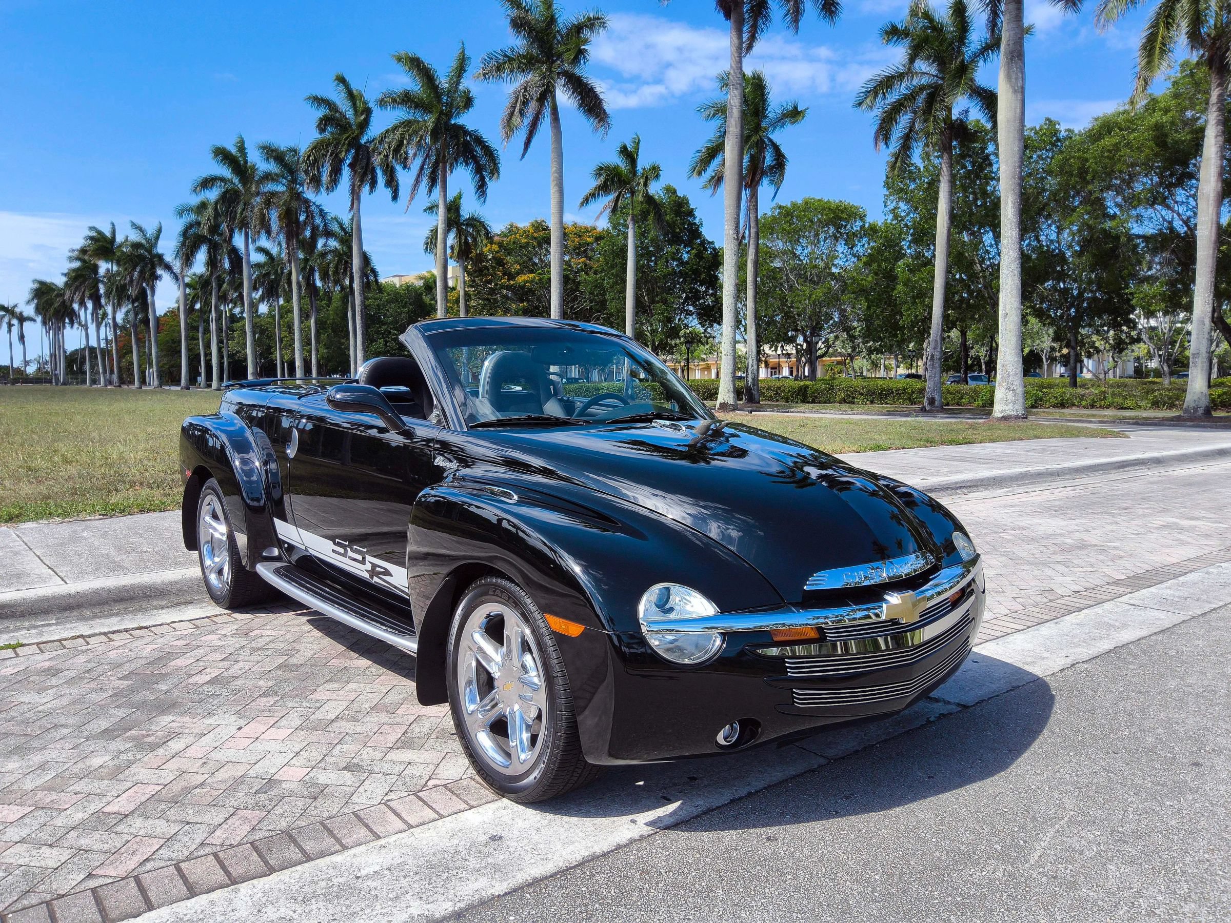 Used 2006 Chevrolet SSR w/ Preferred Equipment Group