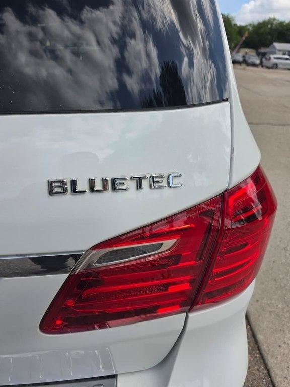 Used 2015 Mercedes-Benz GL 320 BlueTEC 4MATIC image 10