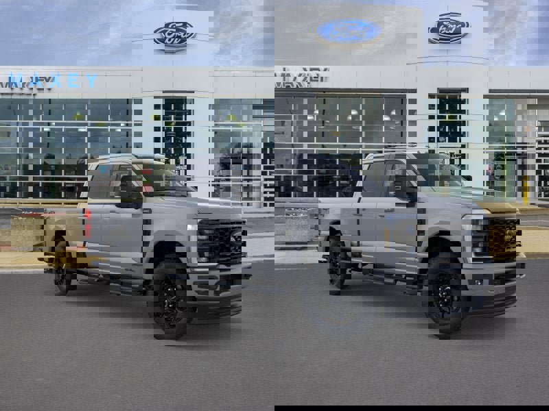 New 2026 Ford F250 Lariat w/ Black Appearance Package image 7