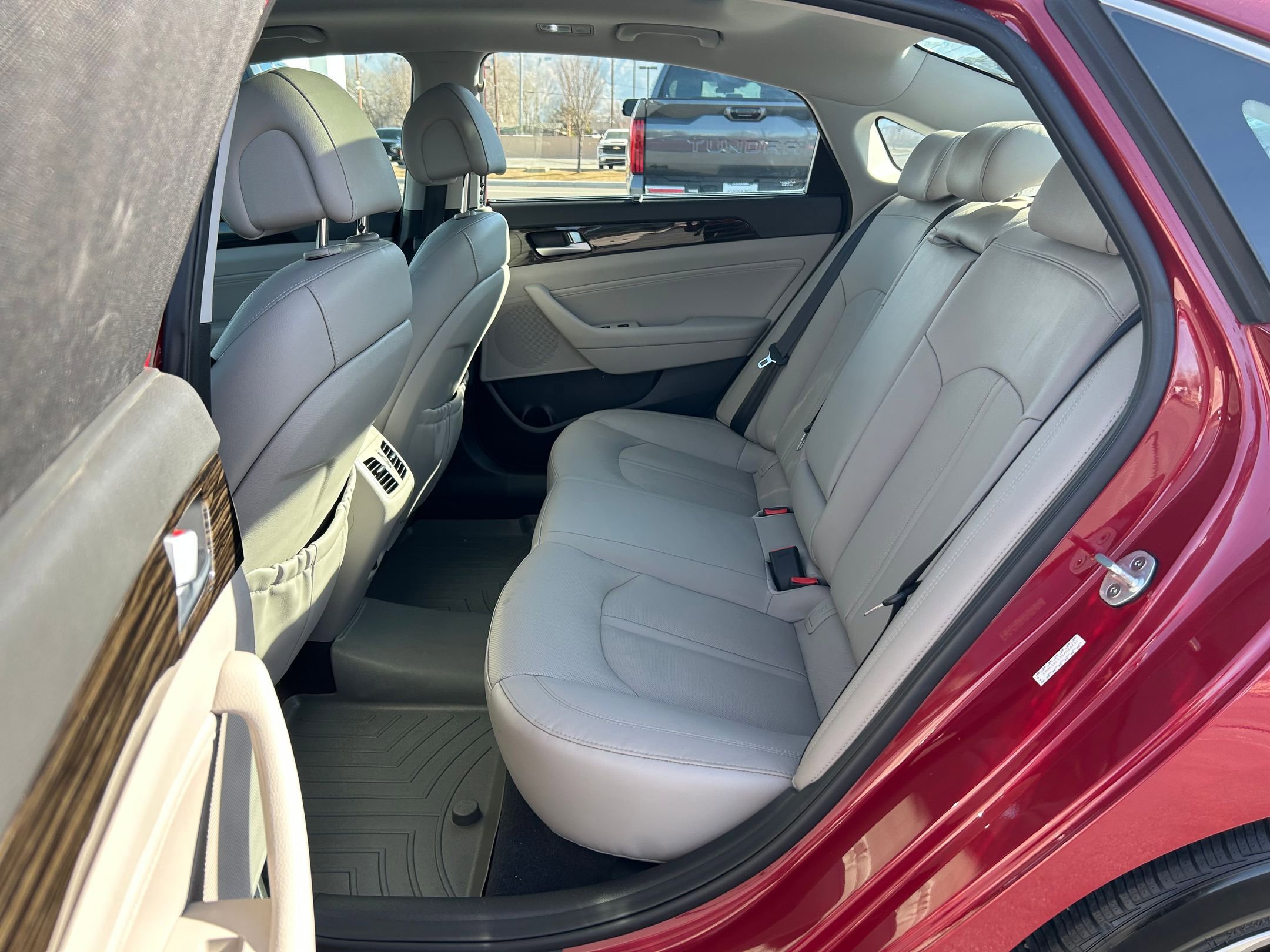 Used 2016 Hyundai Sonata Limited w/ Option Group 02 image 24