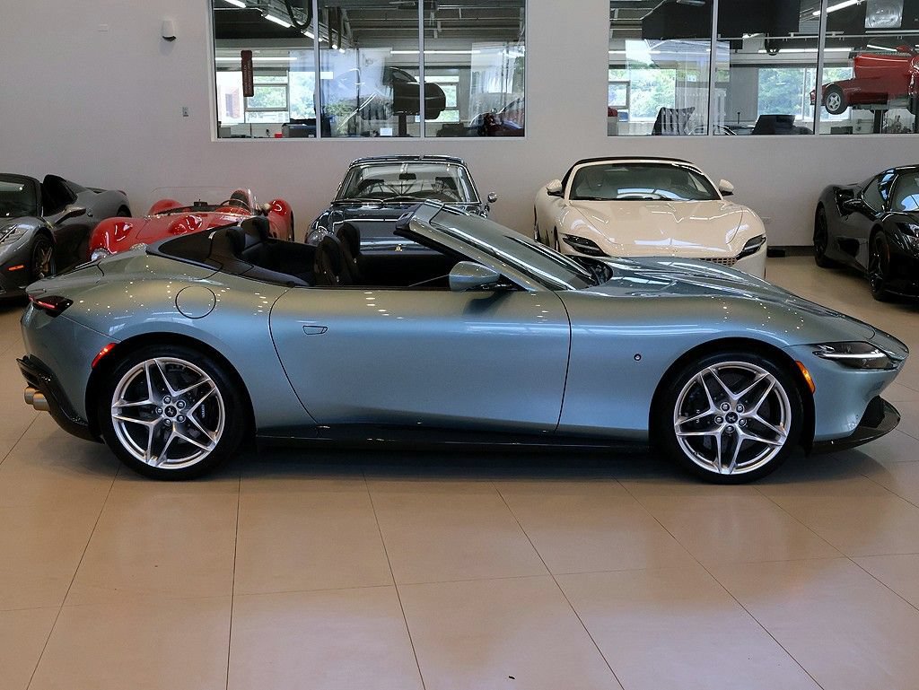 Certified 2024 Ferrari Roma Spider RWD image 35