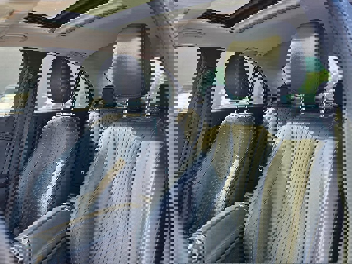 Used 2017 Mercedes-Benz E 300 image 16