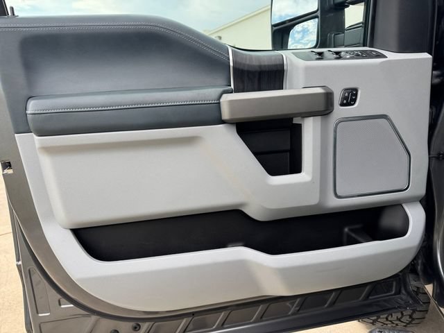 Used 2022 Ford F250 Limited AWD/4WD image 4