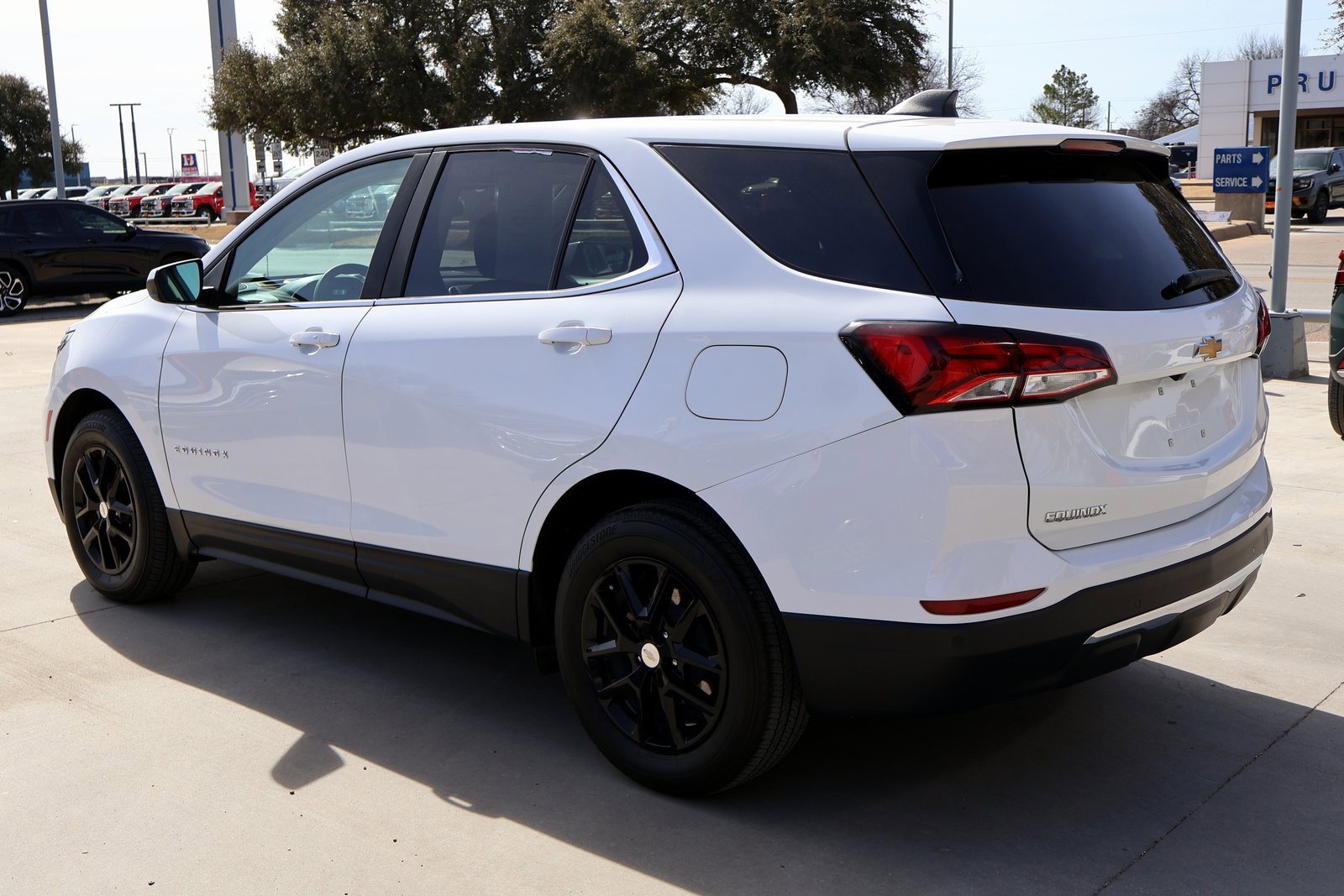 Used 2024 Chevrolet Equinox LT image 9