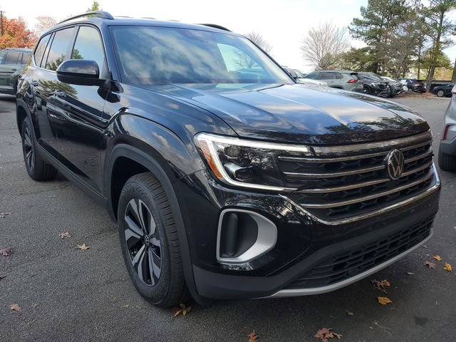 New 2026 Volkswagen Atlas SE image 3