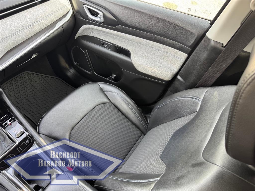 Used 2022 Jeep Compass Latitude w/ Sun and Sound Group image 21