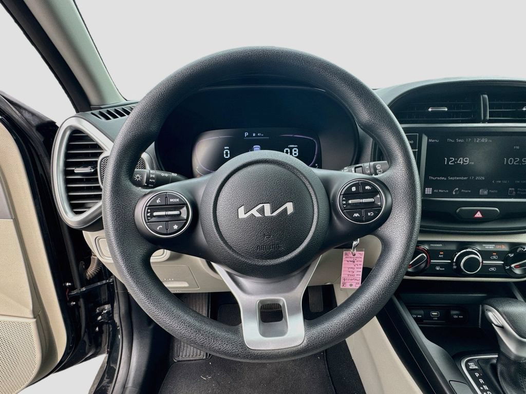 Certified 2023 Kia Soul LX w/ LX Technology Package FWD image 14
