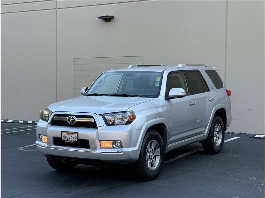 Used 2010 Toyota 4Runner SR5 RWD image 3