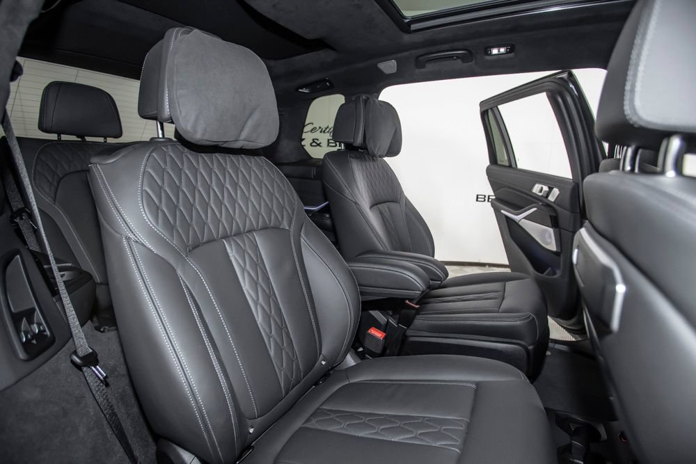 Used 2024 BMW ALPINA XB7 AWD/4WD image 20