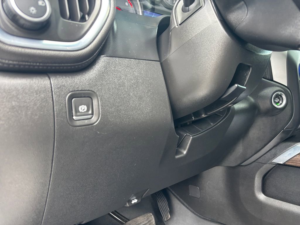 Used 2021 Chevrolet Silverado 1500 LT Trail Boss w/ Convenience Package II image 22