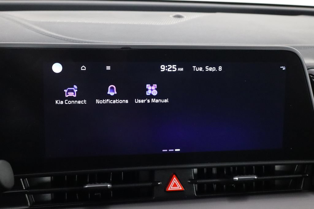 Used 2025 Kia Sportage EX FWD image 33