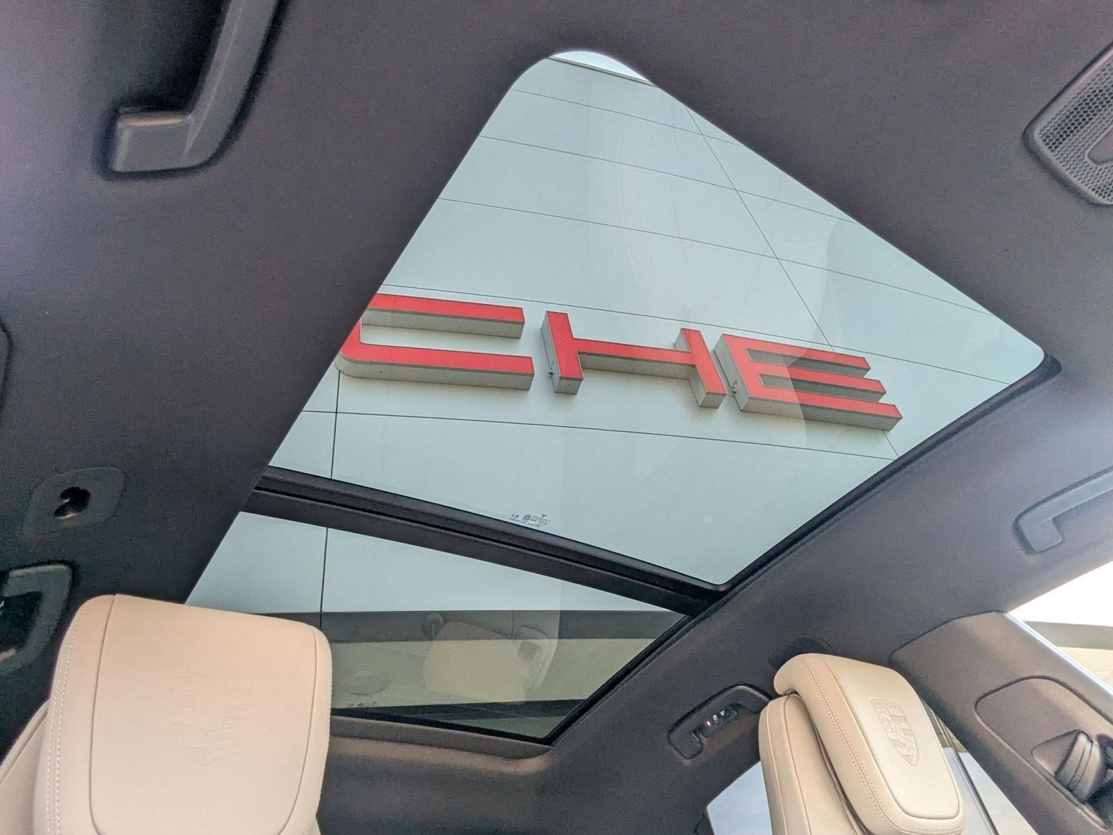 New 2026 Porsche Macan Electric RWD image 26