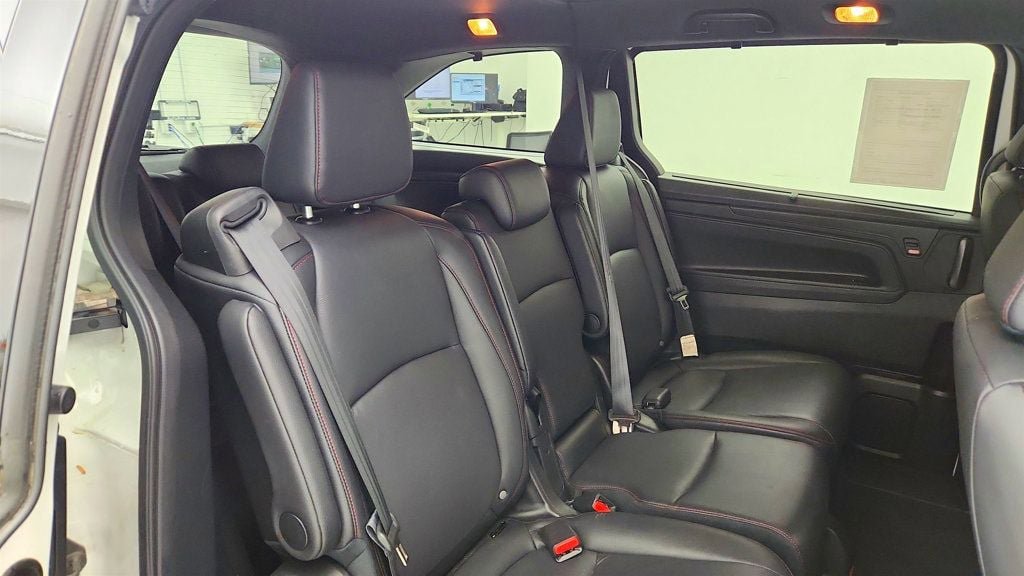 Used 2025 Honda Odyssey Sport-L image 23