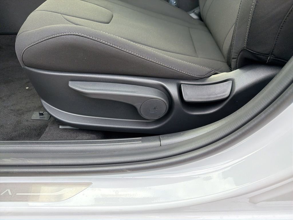 New 2026 Hyundai Elantra Sport image 13