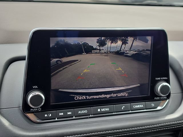 Certified 2022 Nissan Rogue SV FWD image 23