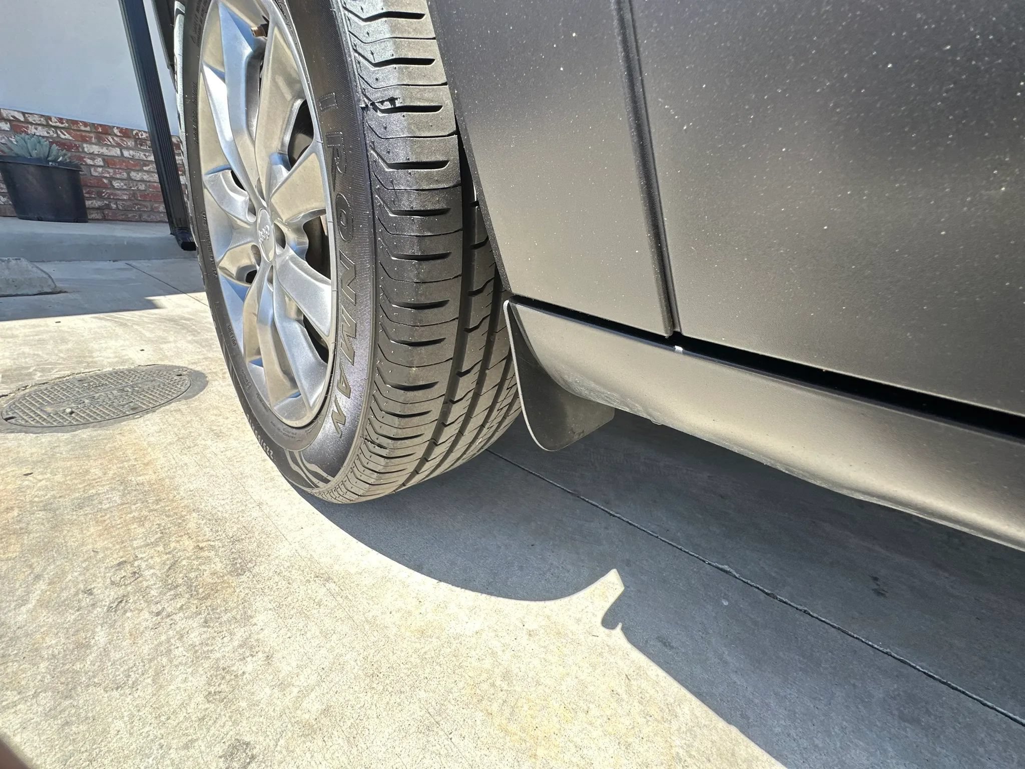 Used 2018 Jeep Cherokee Limited AWD/4WD image 13
