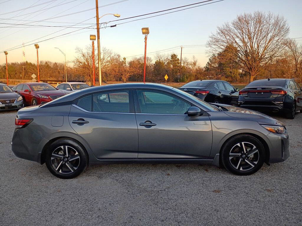 Used 2024 Nissan Sentra SV image 4