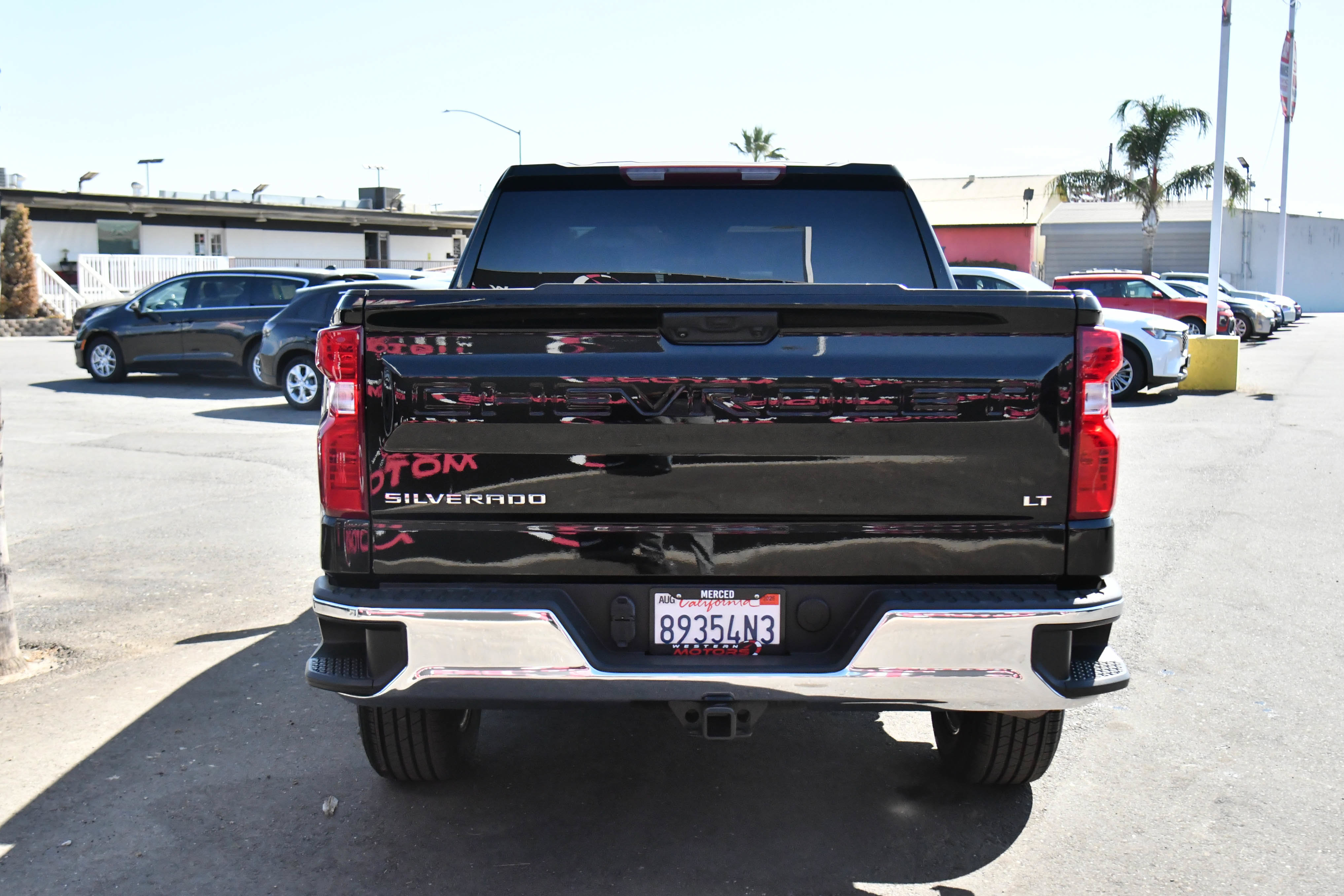 Used 2022 Chevrolet Silverado 1500 LT AWD/4WD image 7