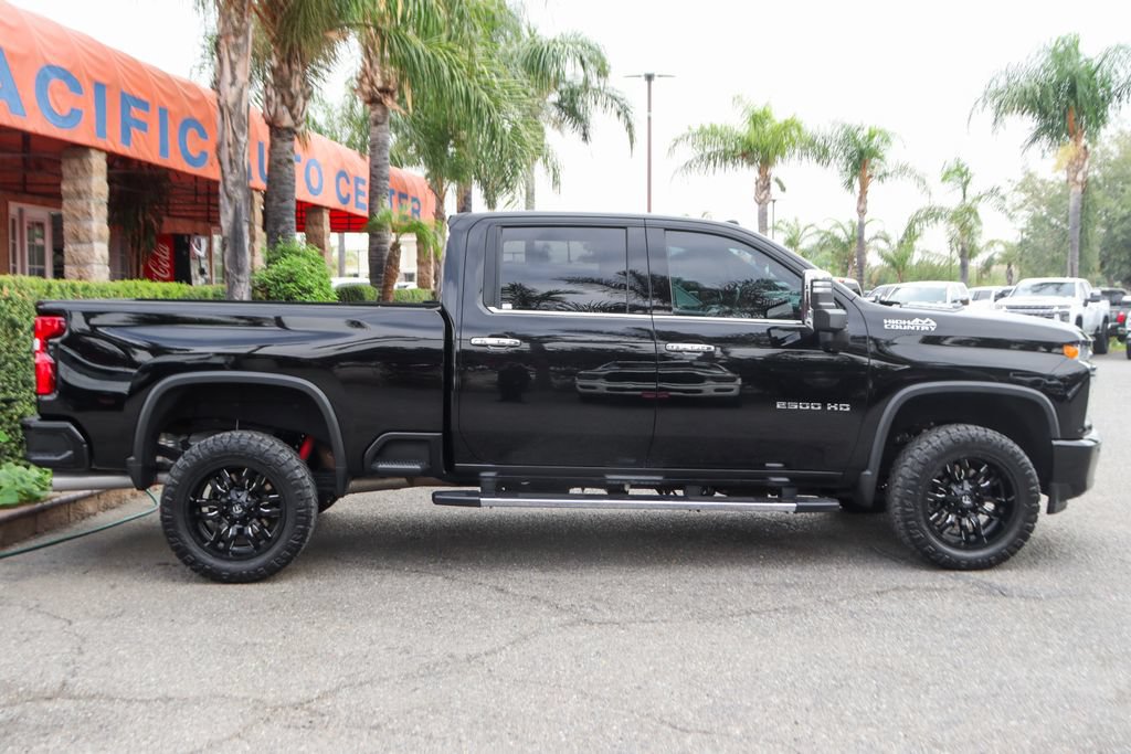 Used 2020 Chevrolet Silverado 2500 High Country w/ Technology Package AWD/4WD image 12
