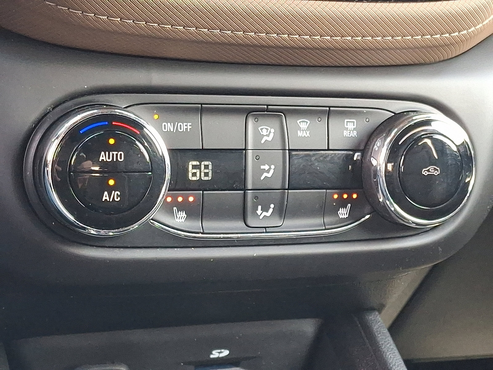 Certified 2022 Chevrolet TrailBlazer ACTIV w/ Sun and Liftgate Package image 17