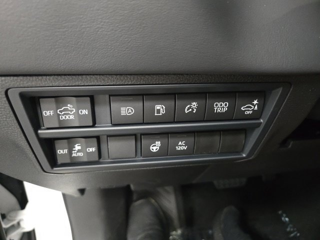 New 2026 Toyota Tundra Platinum AWD/4WD image 32