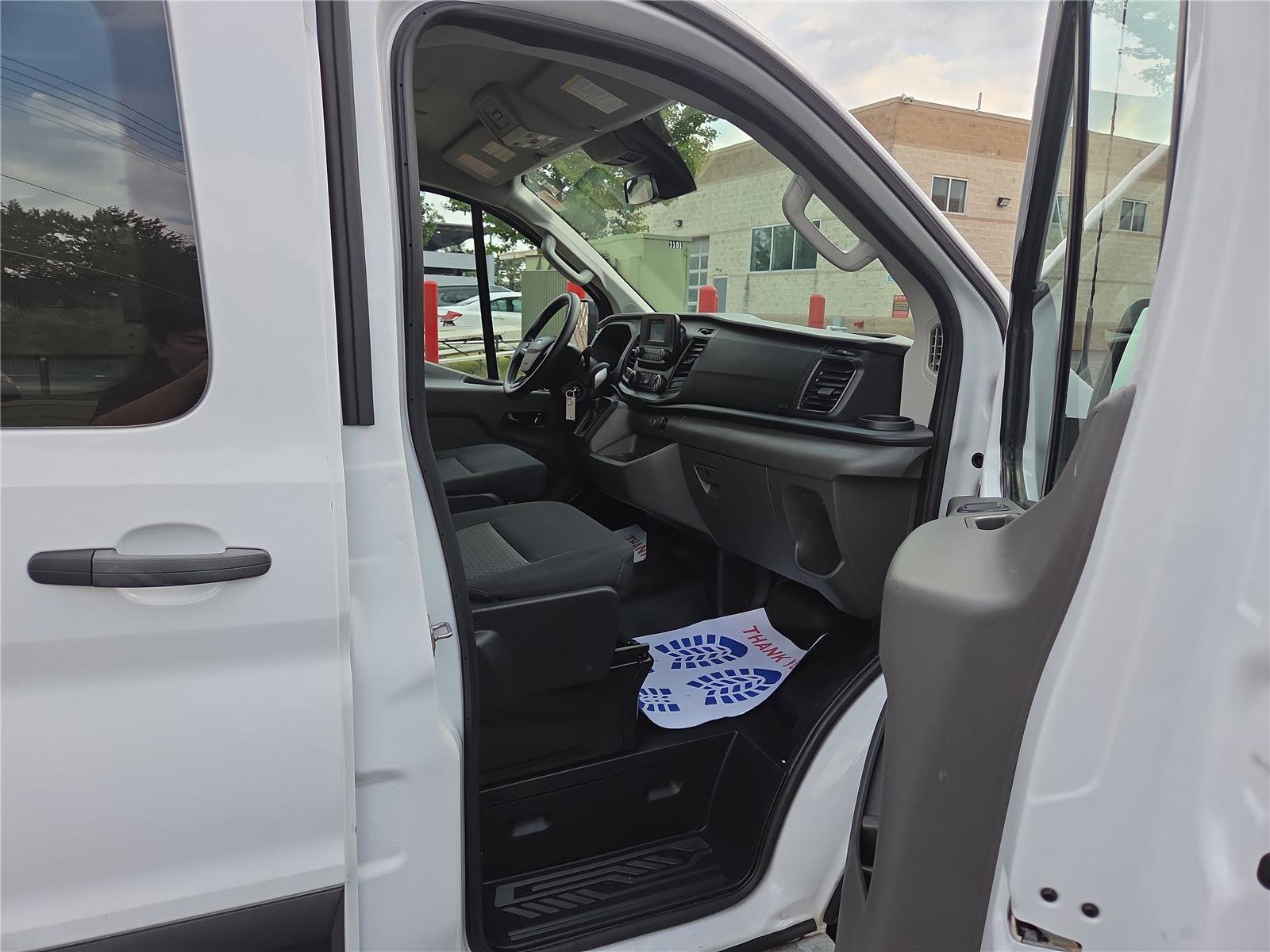 Used 2024 Ford Transit 250 Low Roof w/ Exterior Upgrade Package image 26