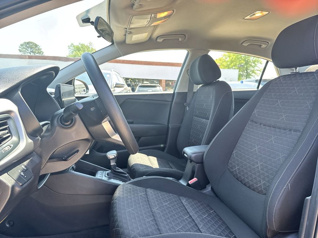 Used 2023 Kia Rio S image 11