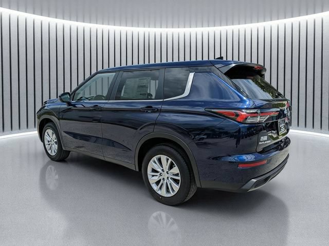 New 2026 Mitsubishi Outlander ES FWD image 6