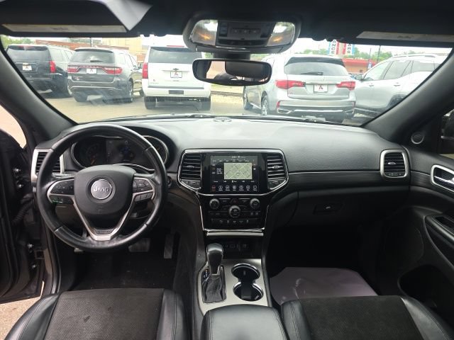 Used 2019 Jeep Grand Cherokee Altitude AWD/4WD image 17