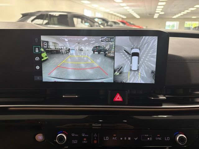 Used 2025 Kia Carnival SX Prestige FWD image 27