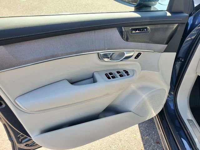 New 2026 Volvo XC90 B6 Ultra w/ Protection Package image 10