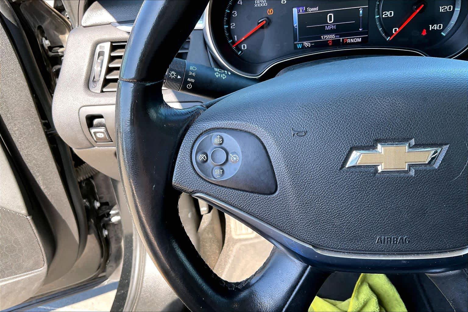 Used 2017 Chevrolet Impala LT FWD image 22