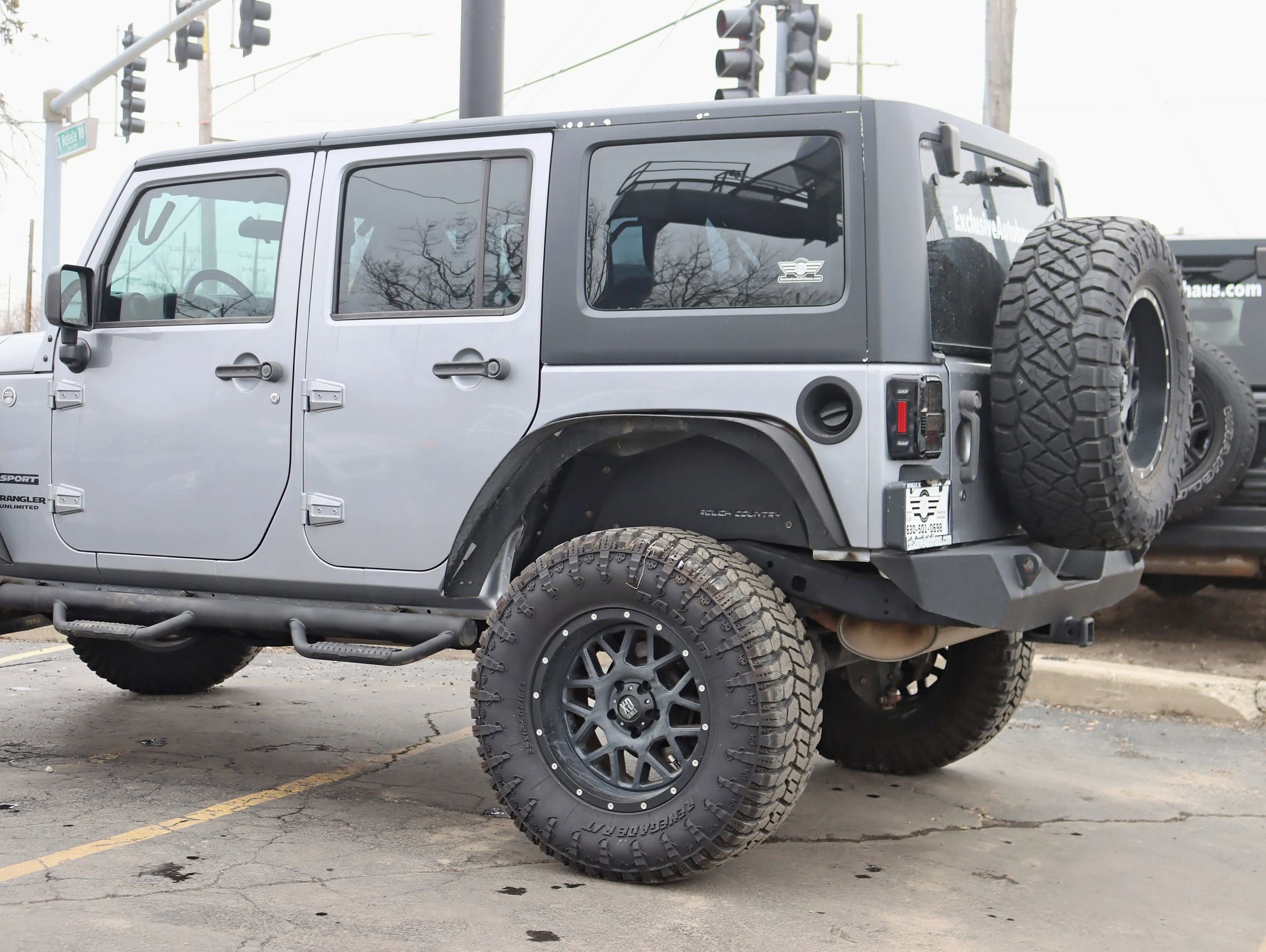 Used 2016 Jeep Wrangler Unlimited Sport w/ Connectivity Group AWD/4WD image 12