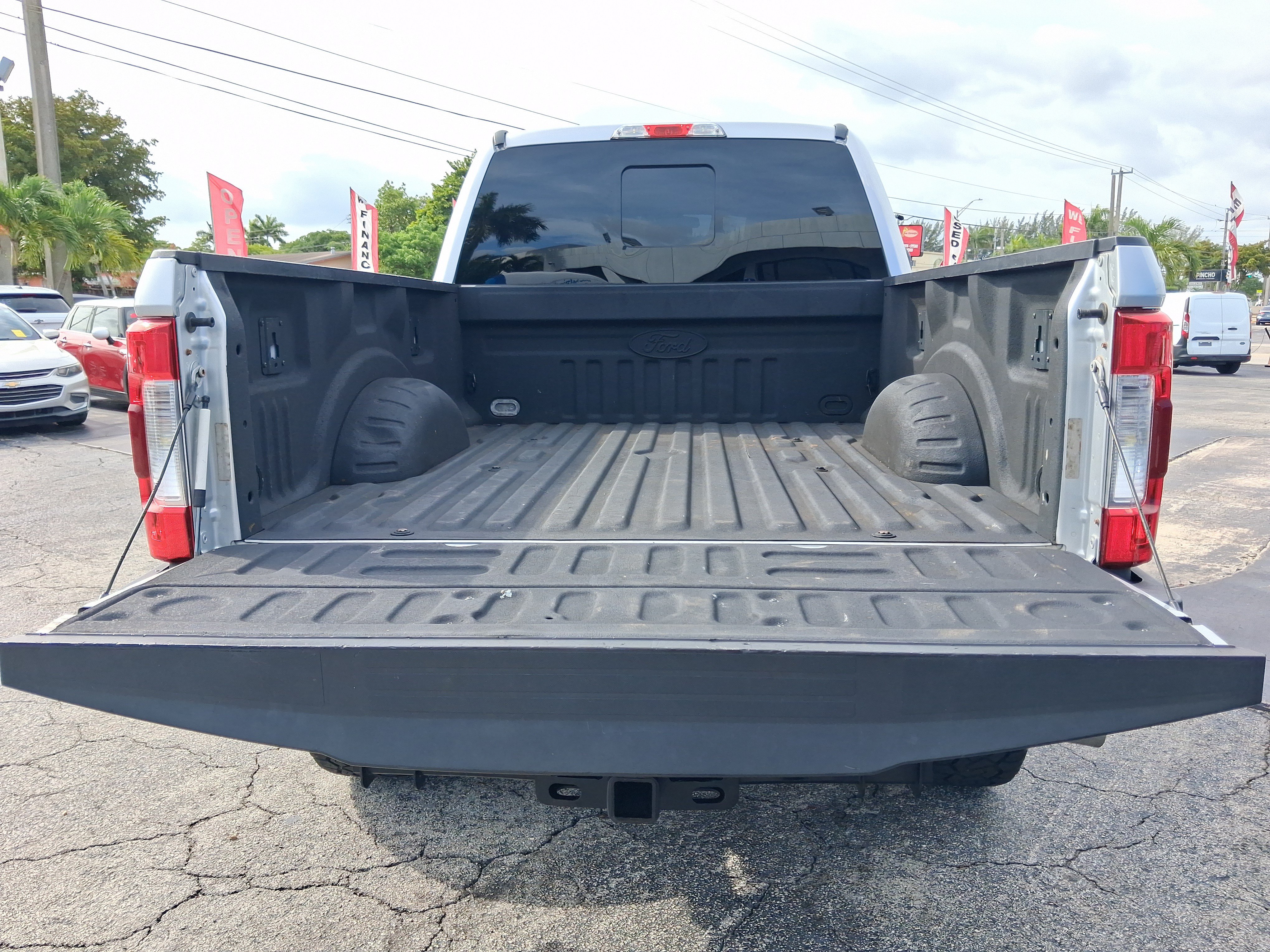 Used 2018 Ford F250 XLT w/ XLT Premium Package AWD/4WD image 28