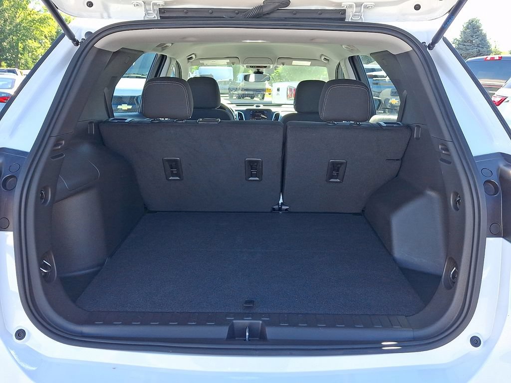 Used 2024 Chevrolet Equinox LS FWD image 28