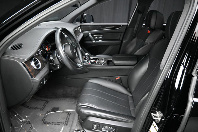 Used 2019 Bentley Bentayga image 51