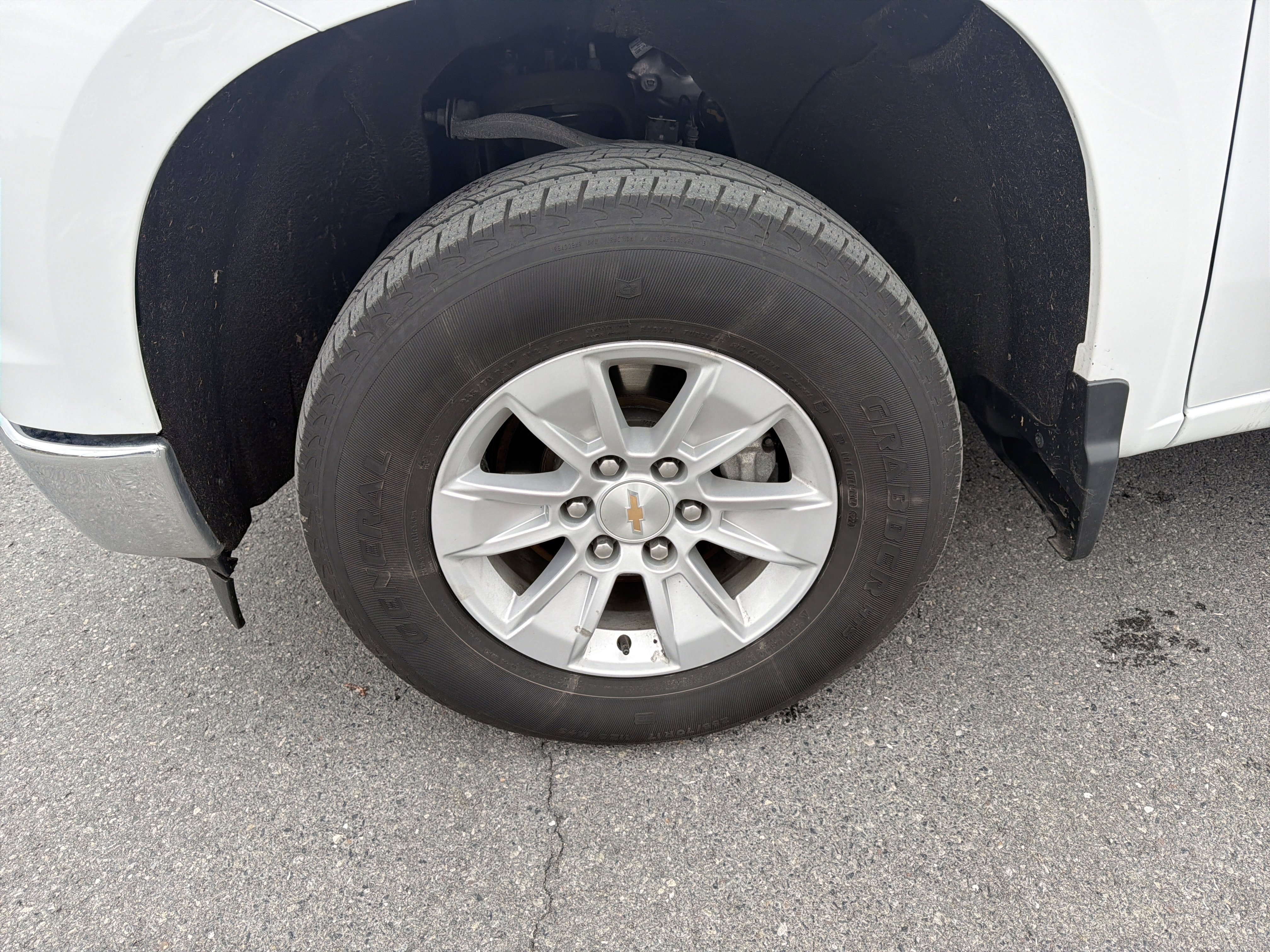 Used 2025 Chevrolet Silverado 1500 LT image 11