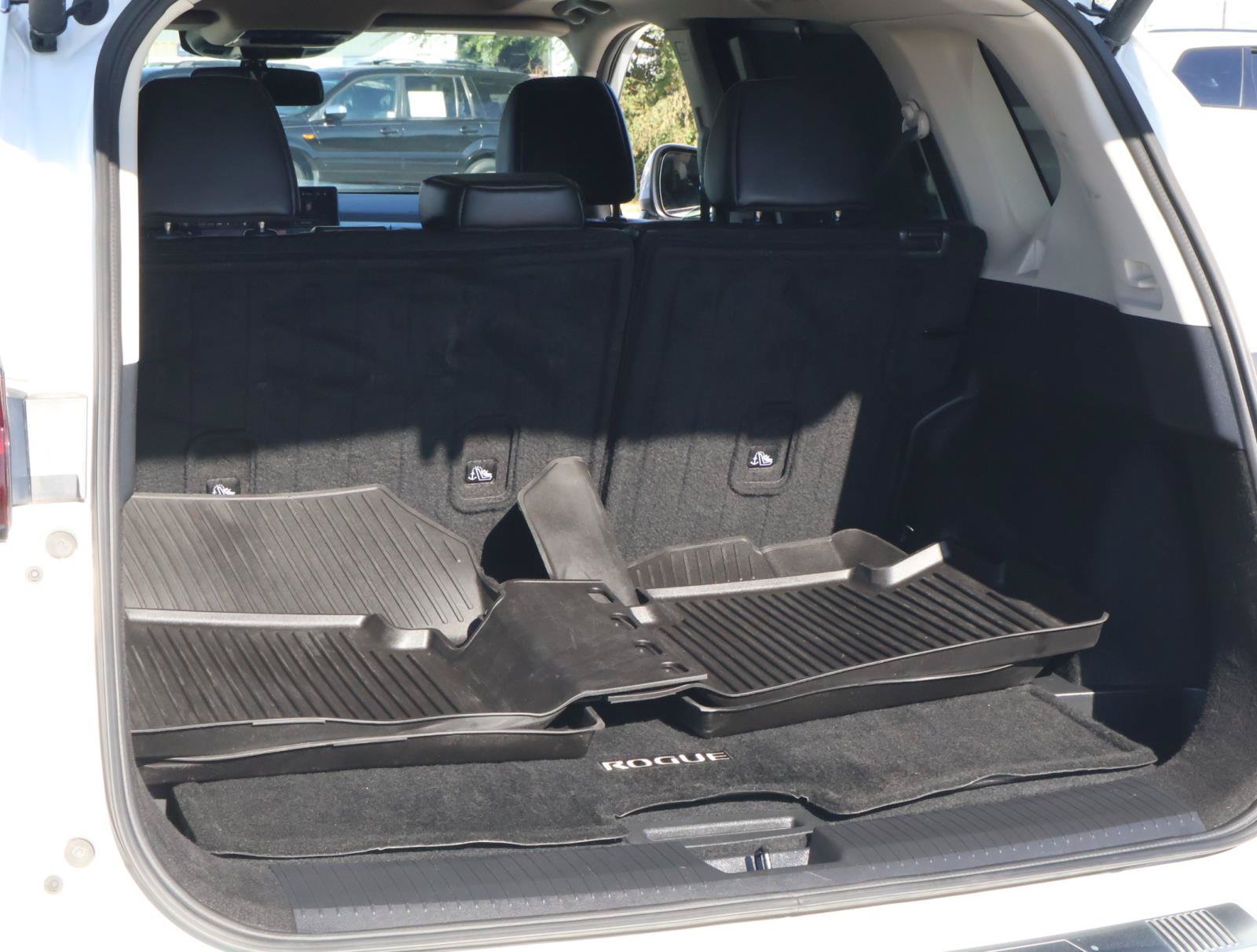 Used 2024 Nissan Rogue SL w/ SL Premium Package FWD image 21