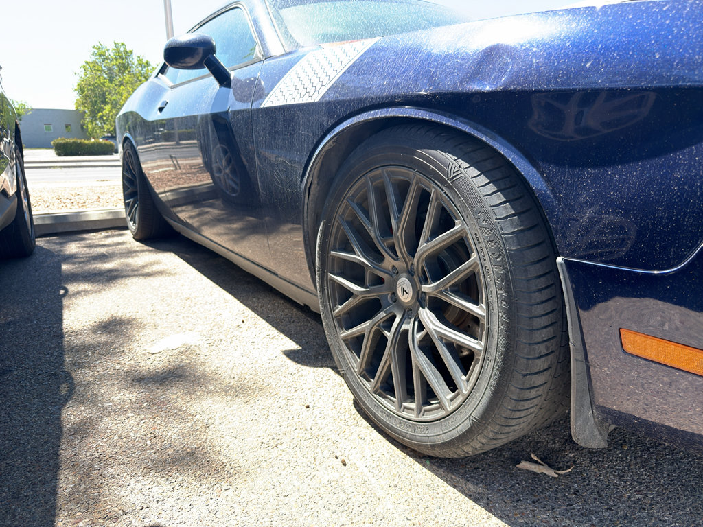 Used 2014 Dodge Challenger R/T Plus RWD image 4