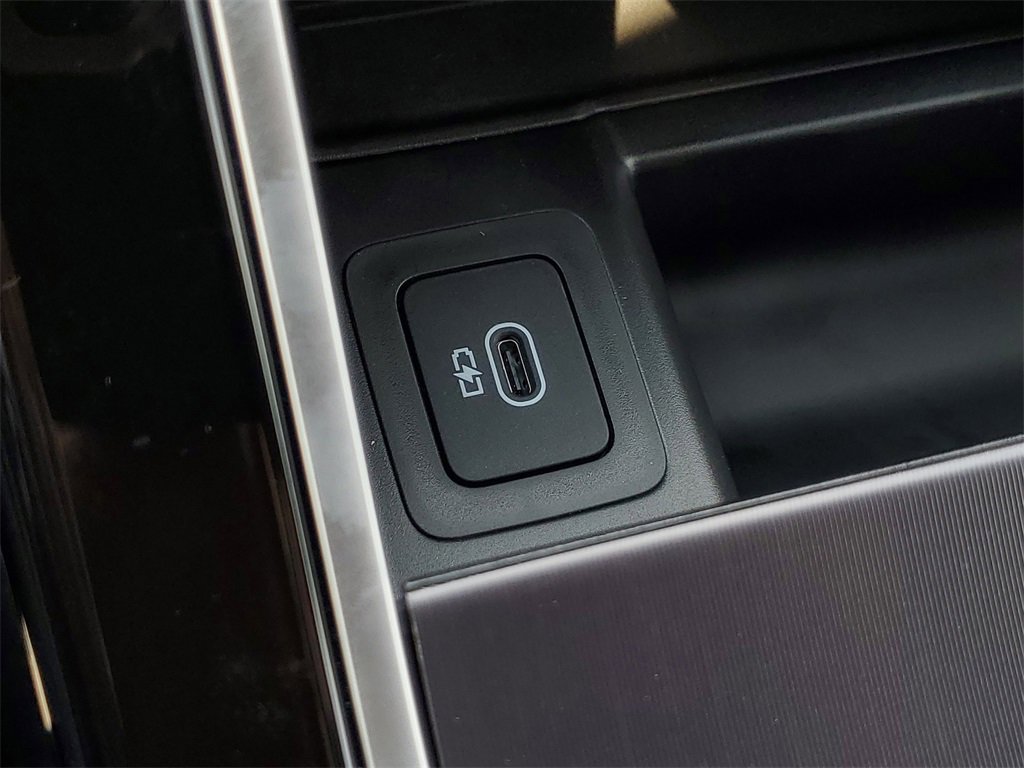 New 2026 Land Rover Range Rover Velar Dynamic SE image 26