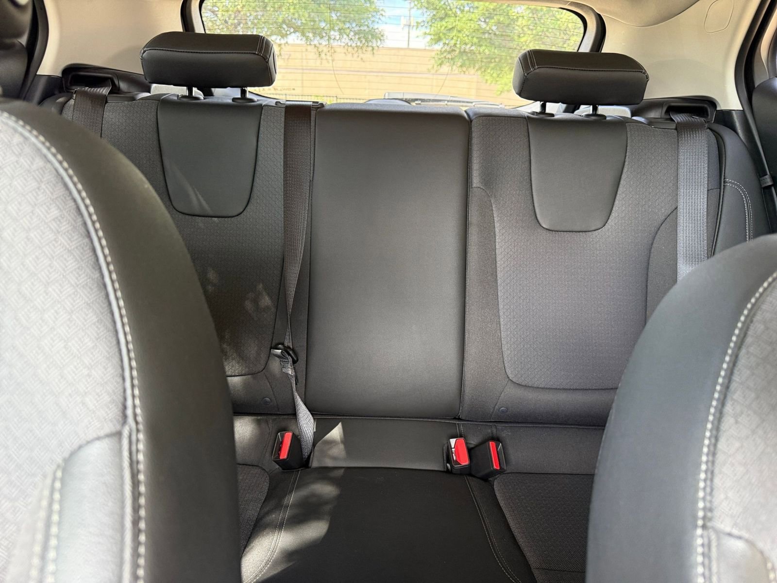 Used 2025 Buick Encore GX Preferred FWD image 38