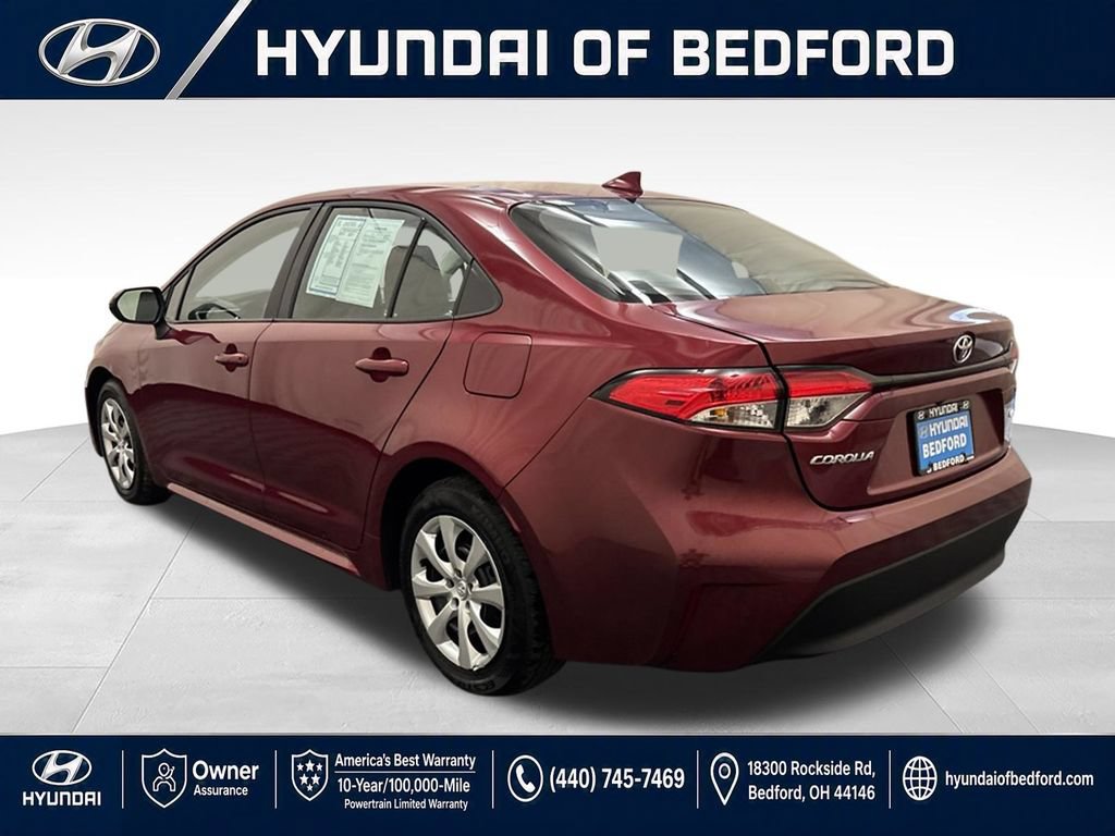 Used 2025 Toyota Corolla LE FWD image 9