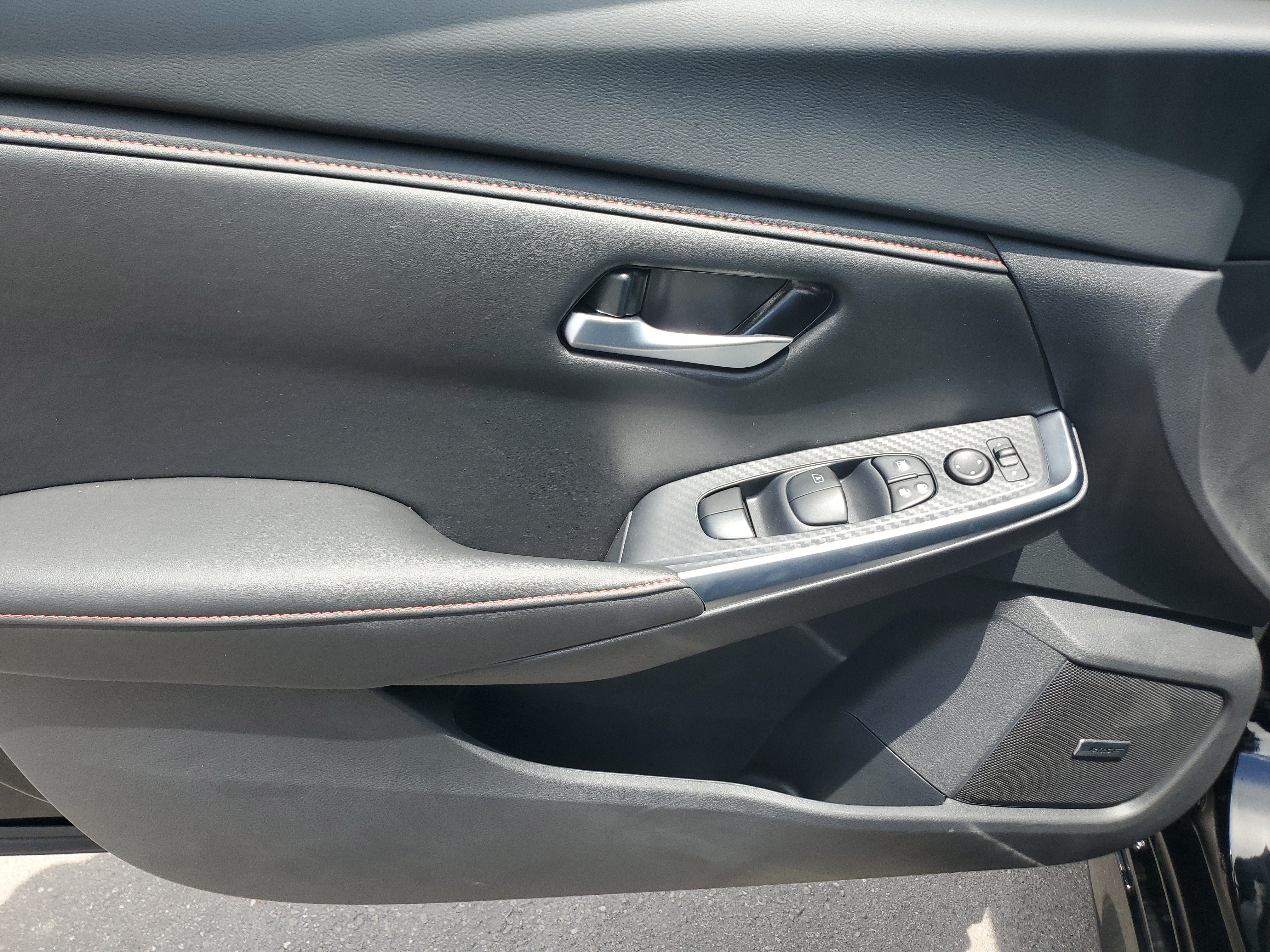 Used 2025 Nissan Sentra SR w/ SR Premium Package FWD image 21