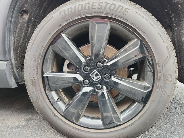 Used 2025 Honda Pilot Black Edition image 9