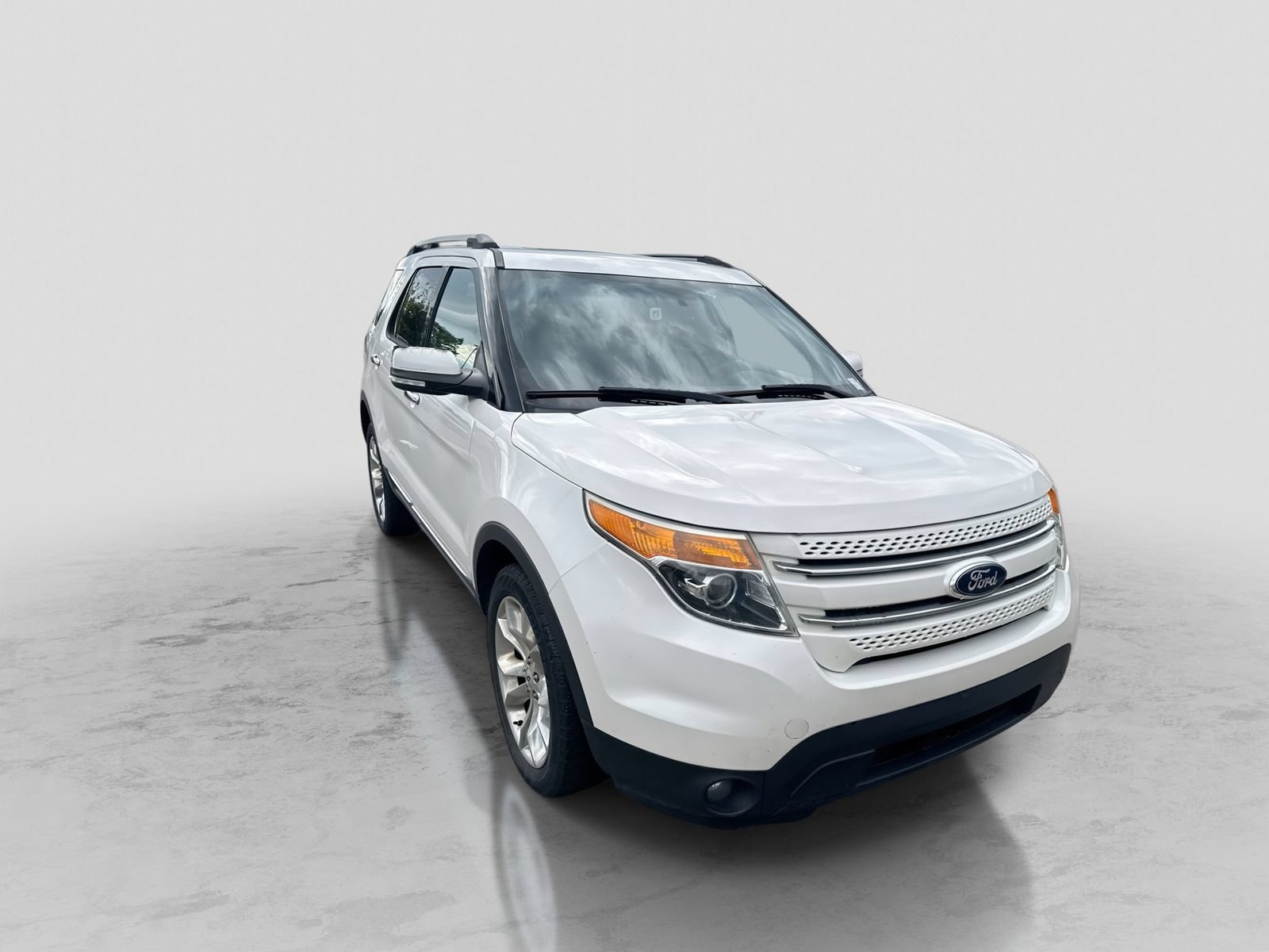 Used 2014 Ford Explorer Limited w/ Equipment Group 301A AWD/4WD image 24