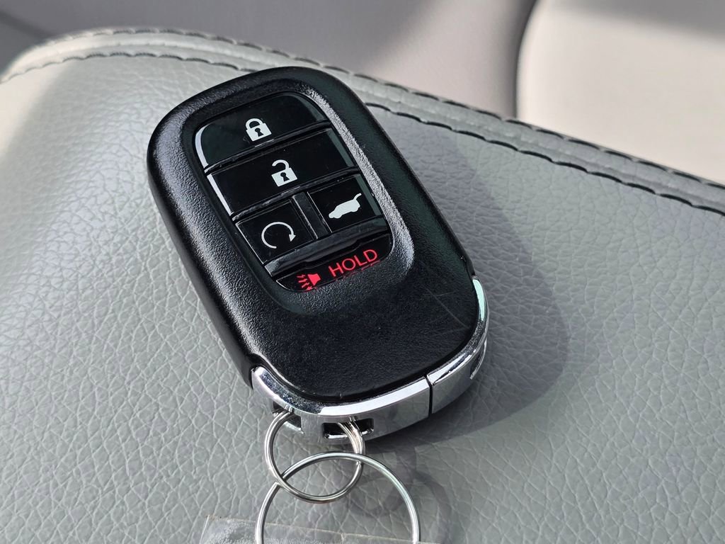 Used 2025 Honda Pilot Touring image 36