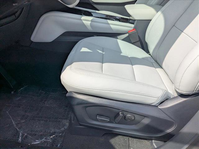 New 2026 Ford Explorer Platinum w/ LUX Leather Package image 4